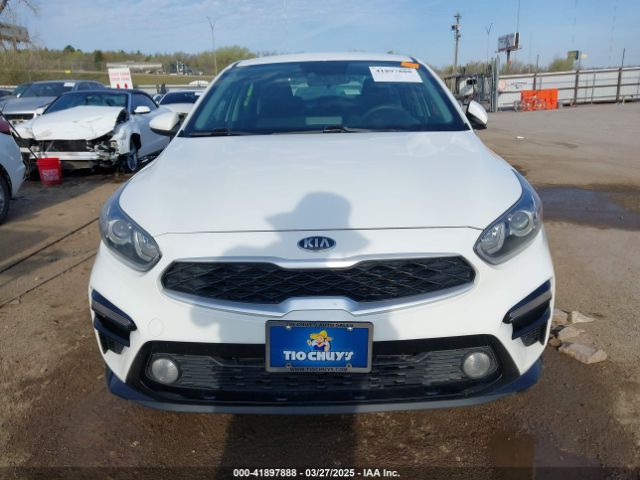 3KPF24AD2ME327400 KIA Forte Lxs