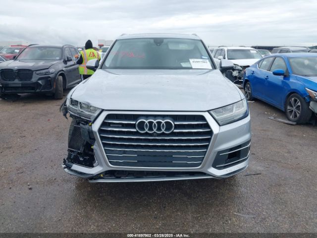 WA1LAAF73KD040924 Audi Q7 55 Premium/55 Se Premium