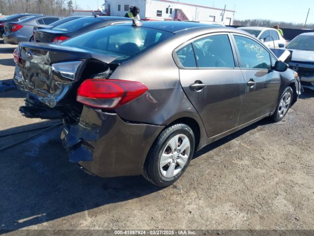 3KPFK4A76HE041128 KIA FORTE LX