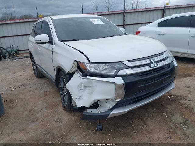 2017 MITSUBISHI OUTLANDER JA4AD3A38HZ019660 Photo 0