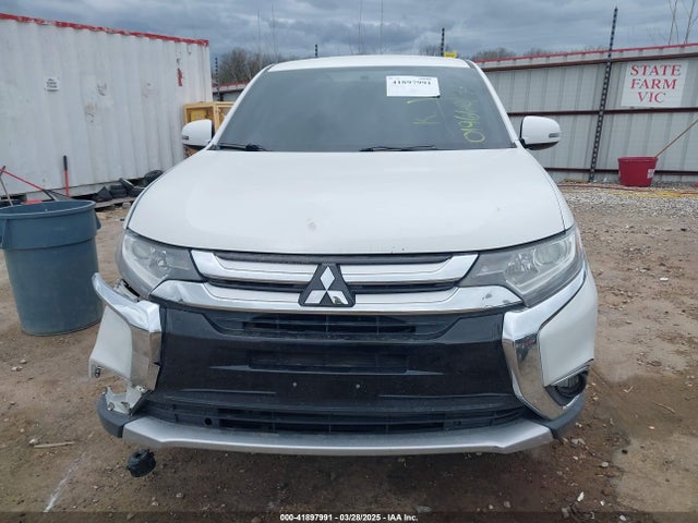 Продаж на аукціоні авто 2017 Mitsubishi Outlander Se, vin: JA4AD3A38HZ019660, номер лоту: 41897991
