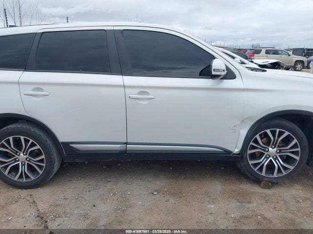 Продаж на аукціоні авто 2017 Mitsubishi Outlander Se, vin: JA4AD3A38HZ019660, номер лоту: 41897991