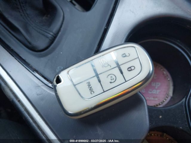 2C3CDZAG2KH529275 Dodge Challenger Sxt