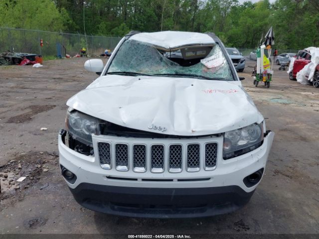 1C4NJCEA9GD615042 Jeep Compass Latitude