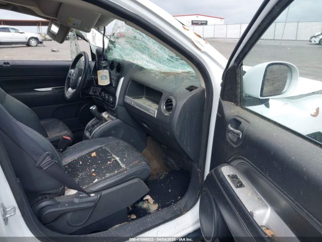 1C4NJCEA9GD615042 Jeep Compass Latitude
