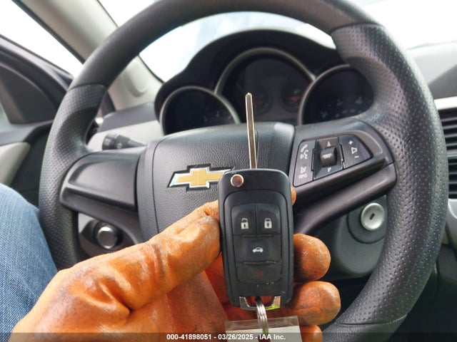 1G1PA5SG0E7171051 Chevrolet Cruze Ls Auto
