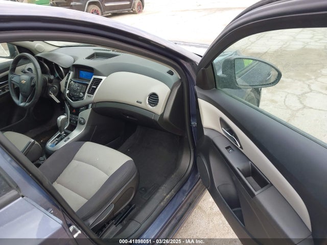 1G1PA5SG0E7171051 Chevrolet Cruze Ls Auto