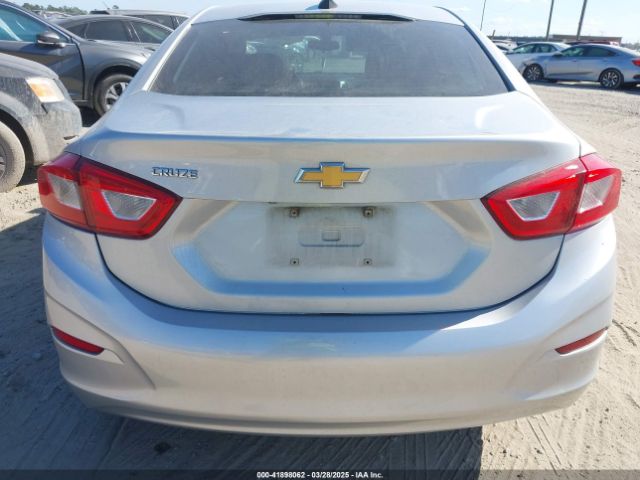 1G1BC5SM1J7213182 Chevrolet Cruze Ls Auto