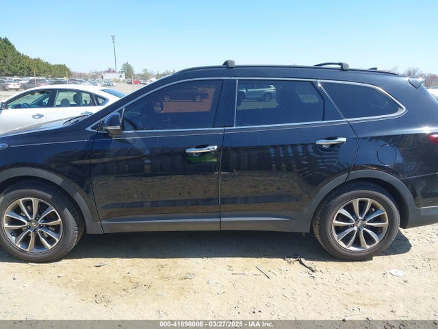 KM8SN4HF8HU239273 Hyundai Santa Fe Se