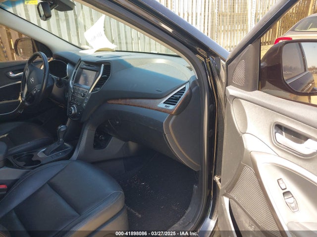 KM8SN4HF8HU239273 Hyundai Santa Fe Se