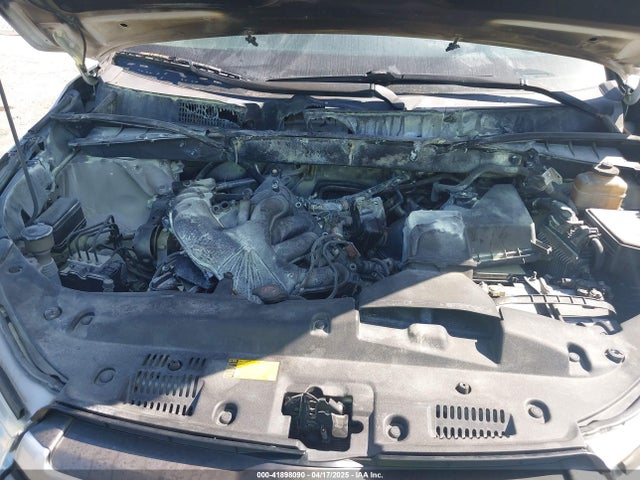 5TDKZRFHXJS540051 Toyota Highlander Xle