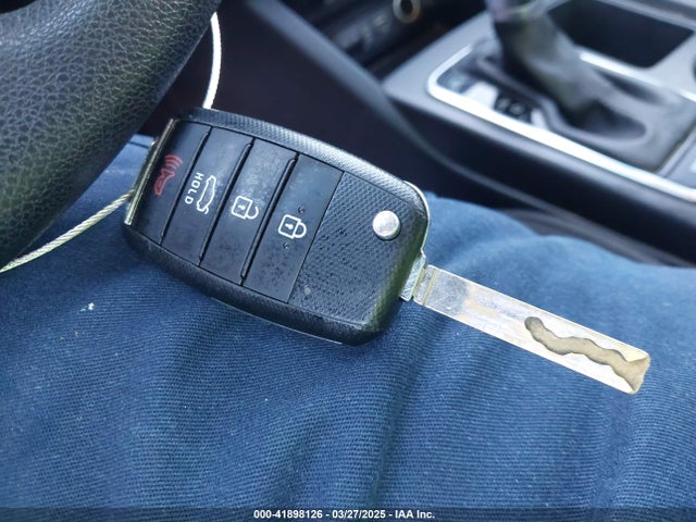 5XXGT4L32HG162998 KIA Optima Lx