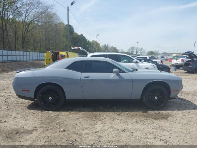 2C3CDZAG3MH587074 Dodge Challenger Sxt