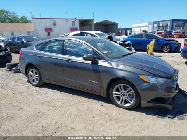 3FA6P0UU3JR122443 Ford Fusion Hybrid S