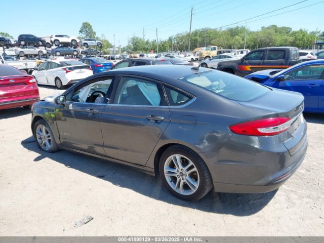3FA6P0UU3JR122443 Ford Fusion Hybrid S
