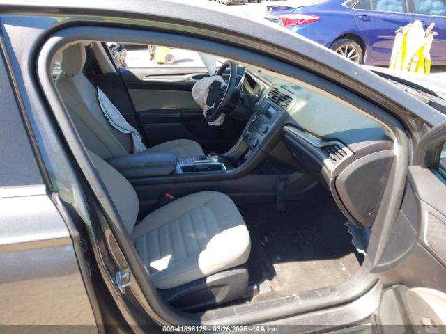 3FA6P0UU3JR122443 Ford Fusion Hybrid S