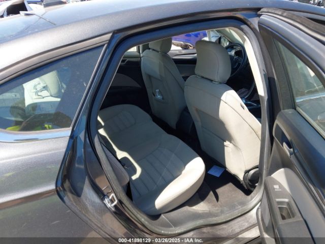 3FA6P0UU3JR122443 Ford Fusion Hybrid S