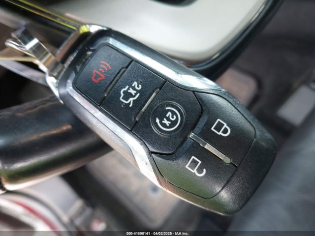 5LMCJ3D93GUJ20035 Lincoln Mkc Reserve