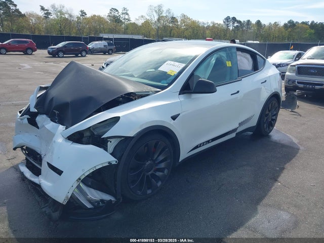 2021 TESLA MODEL Y 5YJYGDEF1MF076210 Photo 1