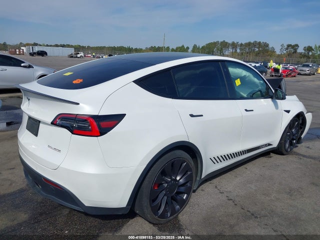 2021 TESLA MODEL Y 5YJYGDEF1MF076210 Photo 3
