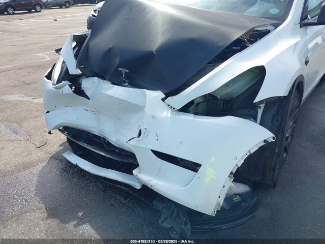 2021 TESLA MODEL Y 5YJYGDEF1MF076210 Photo 5