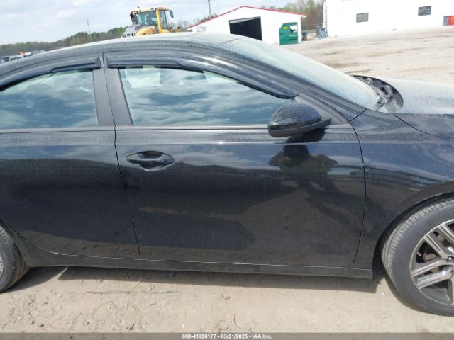 3KPF34AD6KE029443 KIA FORTE S