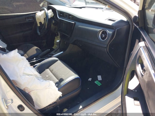5YFBURHE5KP880557 Toyota COROLLA SE