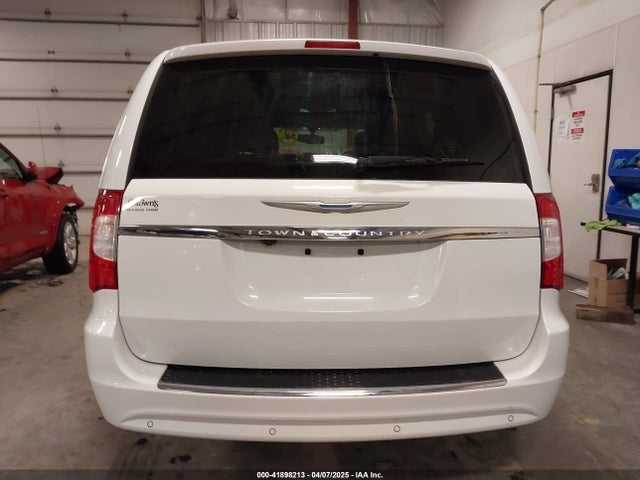 2C4RC1CG3GR284527 Chrysler Town & Country Touring-l Anniversary Edition
