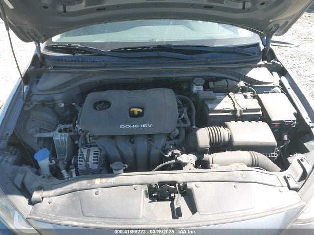 KMHD74LFXHU151156 Hyundai ELANTRA SE