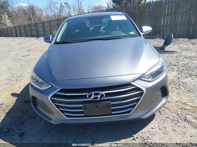 KMHD74LFXHU151156 Hyundai ELANTRA SE
