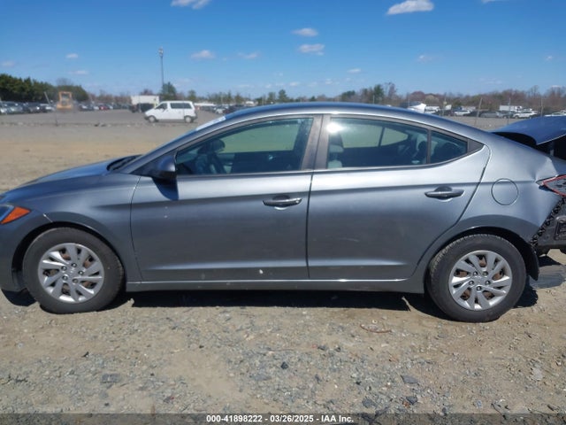 KMHD74LFXHU151156 Hyundai ELANTRA SE
