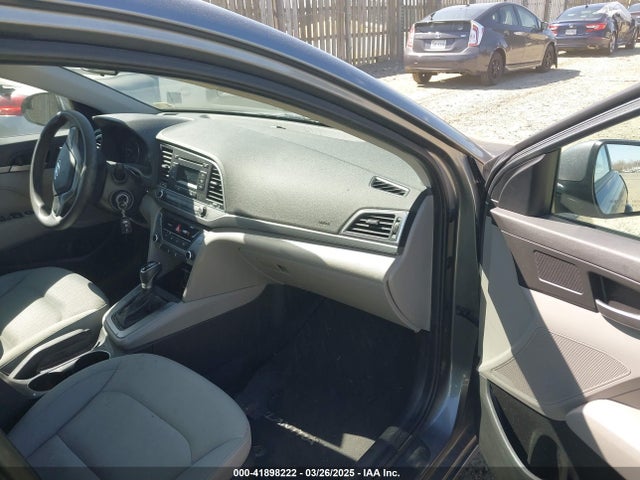 KMHD74LFXHU151156 Hyundai ELANTRA SE