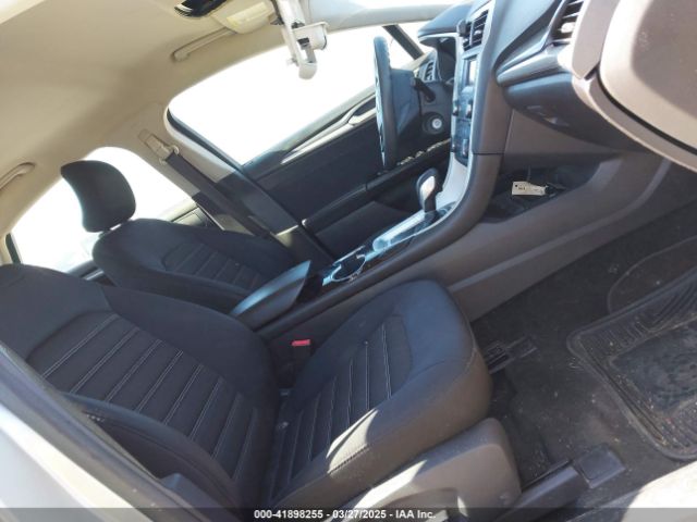 1FA6P0H75F5131756 Ford FUSION SE