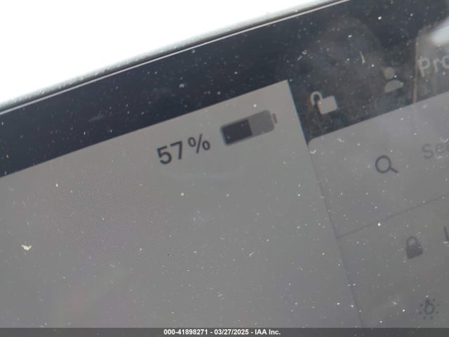 7SAYGAEE4RF121186 Tesla Model Y