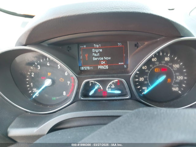 1FMCU9GD5KUA53234 Ford ESCAPE SE