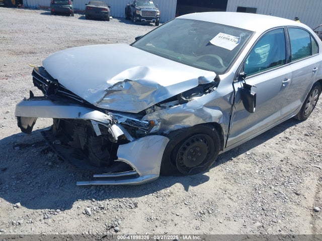 3VW167AJ6GM274536 Volkswagen Jetta 1.4t S