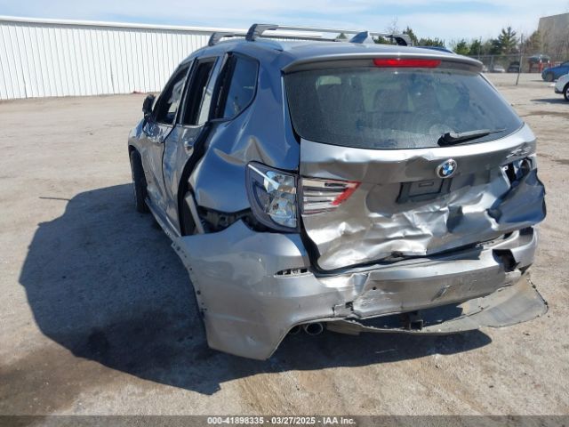 2016 BMW X3 5UXWX7C56G0S17597 Photo 2