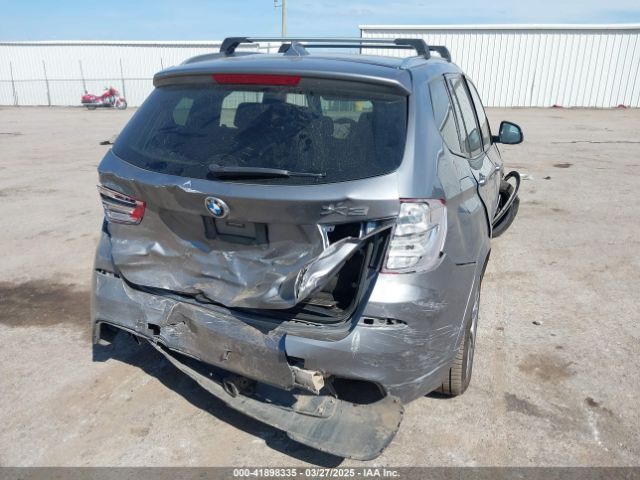 2016 BMW X3 5UXWX7C56G0S17597 Photo 3