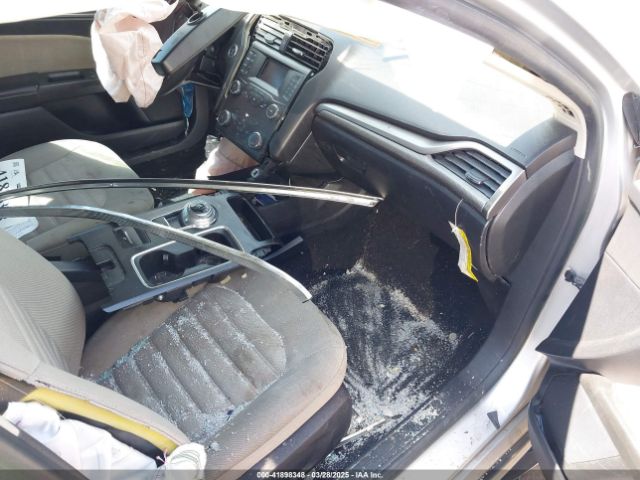3FA6P0G72KR146496 Ford FUSION S