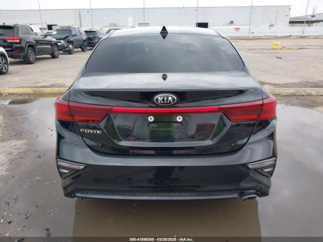 3KPF24AD2LE163208 KIA Forte Lxs