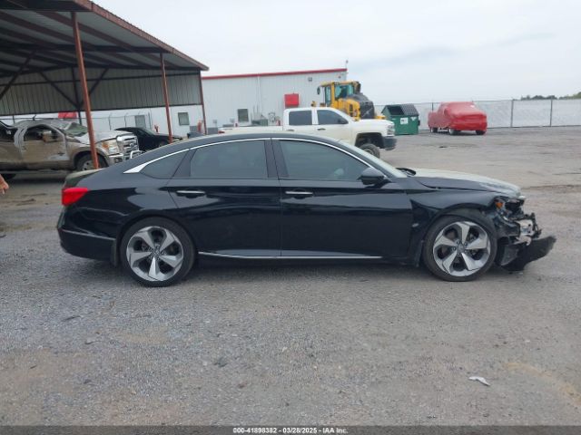 1HGCV1F92JA099234 Honda Accord Touring