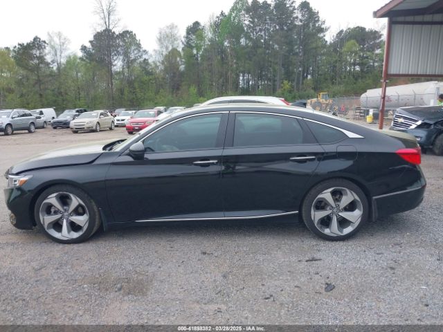 1HGCV1F92JA099234 Honda Accord Touring