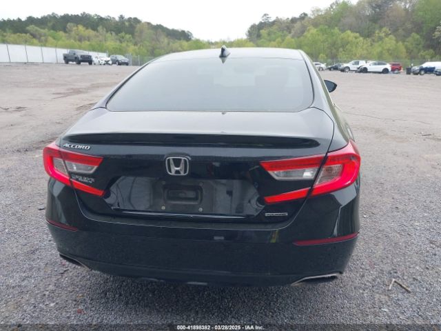 1HGCV1F92JA099234 Honda Accord Touring