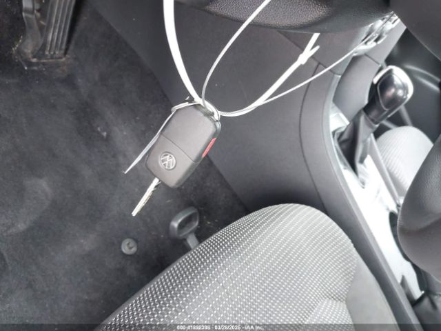1VWAS7A31GC064828 Volkswagen Passat 1.8t S