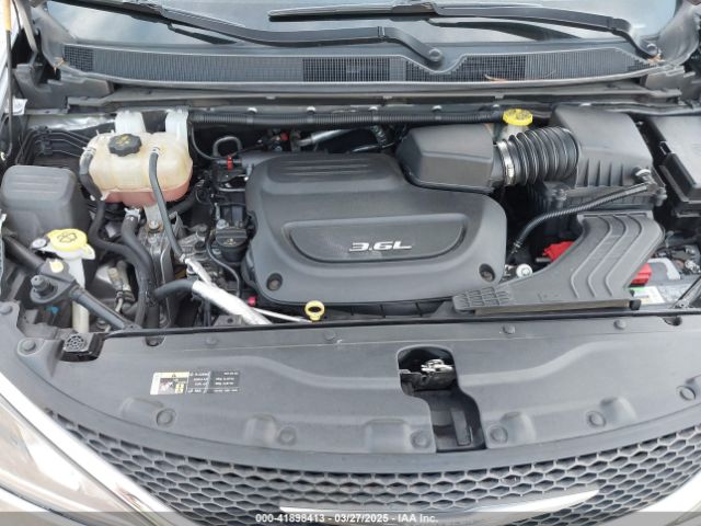 2017 CHRYSLER PACIFICA 2C4RC1BG6HR691857 Photo 9