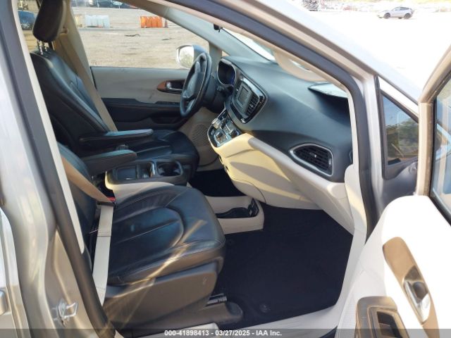 2017 CHRYSLER PACIFICA 2C4RC1BG6HR691857 Photo 4