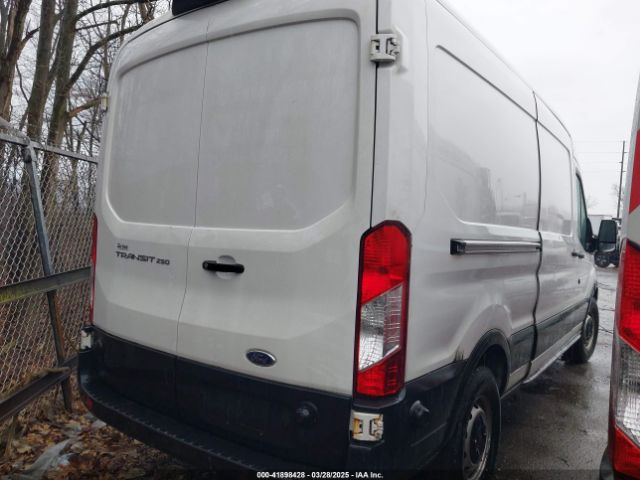 1FTYR2CM1KKA10613 Ford Transit-250