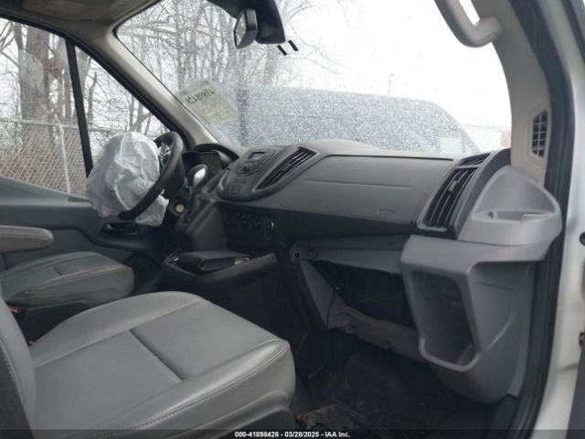 1FTYR2CM1KKA10613 Ford Transit-250