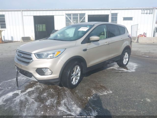 1FMCU9GD1HUC70823 Ford ESCAPE SE