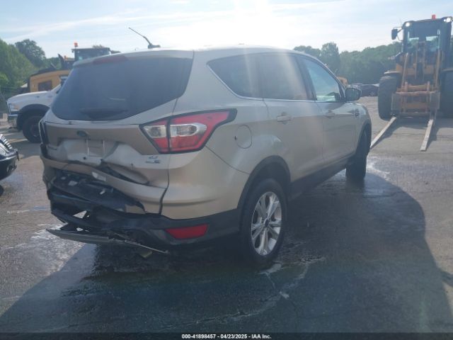 1FMCU9GD1HUC70823 Ford ESCAPE SE